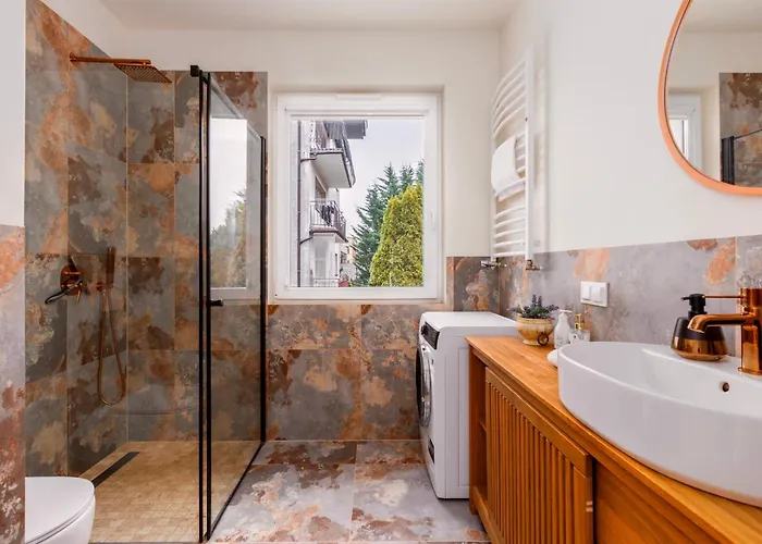 Апартаменти By The Forest