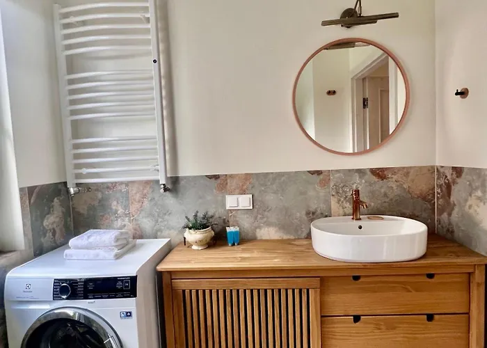 Апартаменти By The Forest *