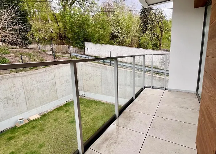 Апартаменти By The Forest